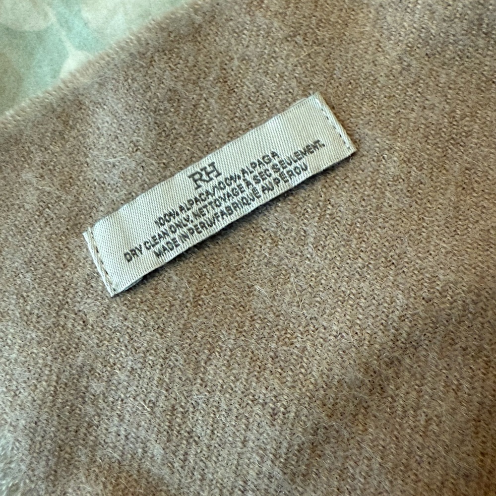 RH alpaca wool Scarf 🧣Restoration Hardware - Picture 2 of 6